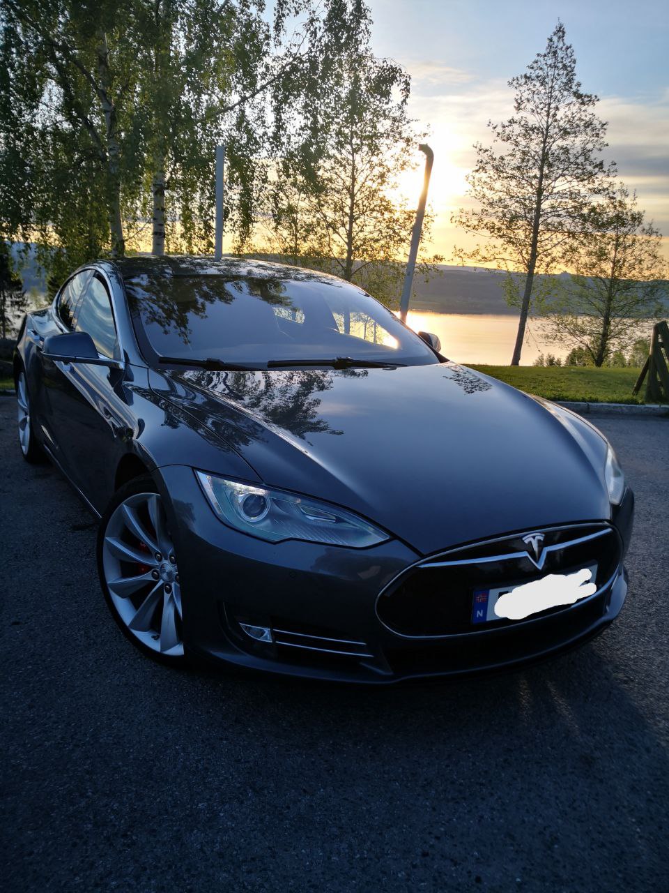 
								Model S P85 new battery full									