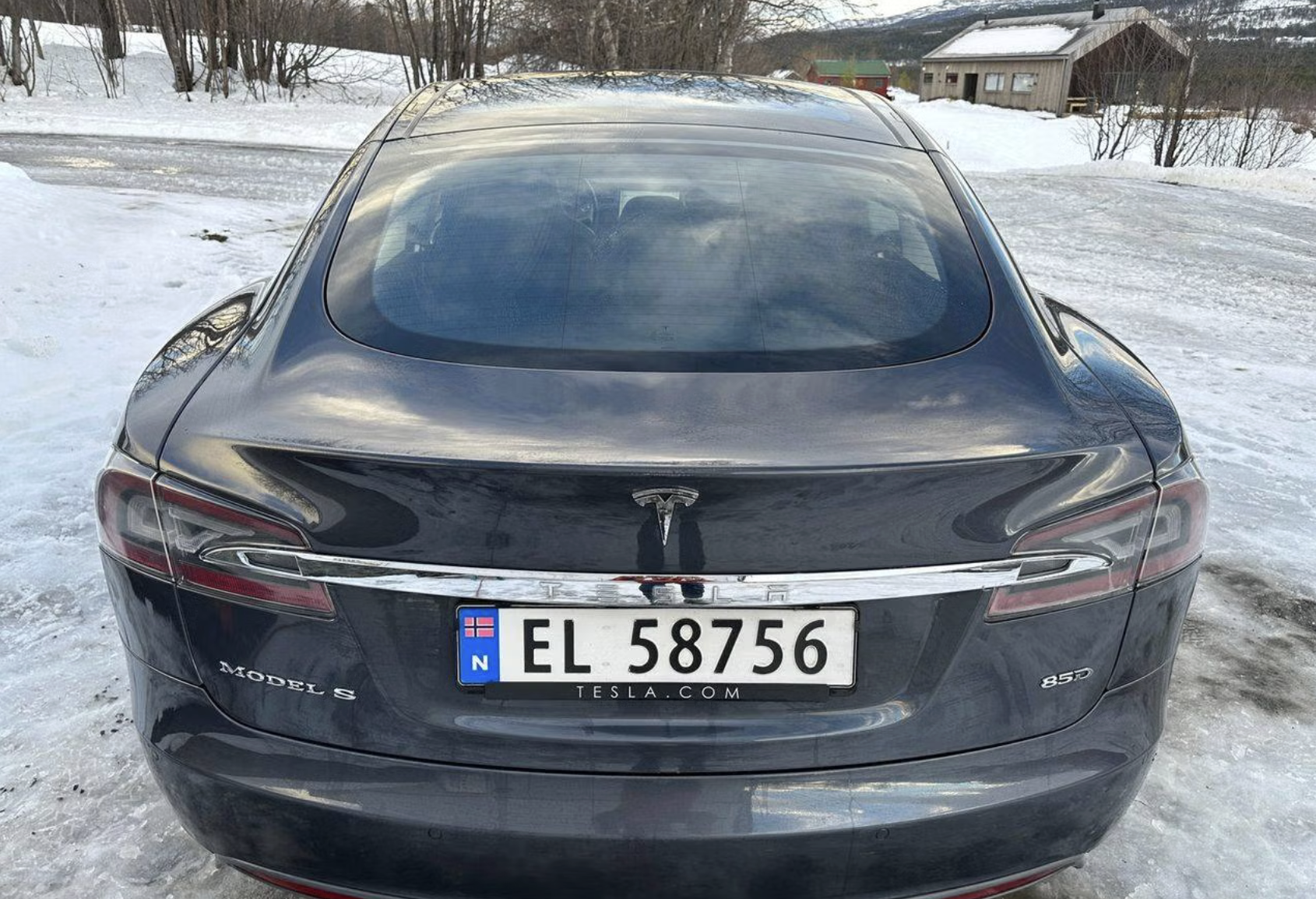 
								Model S 85D no free sc full									