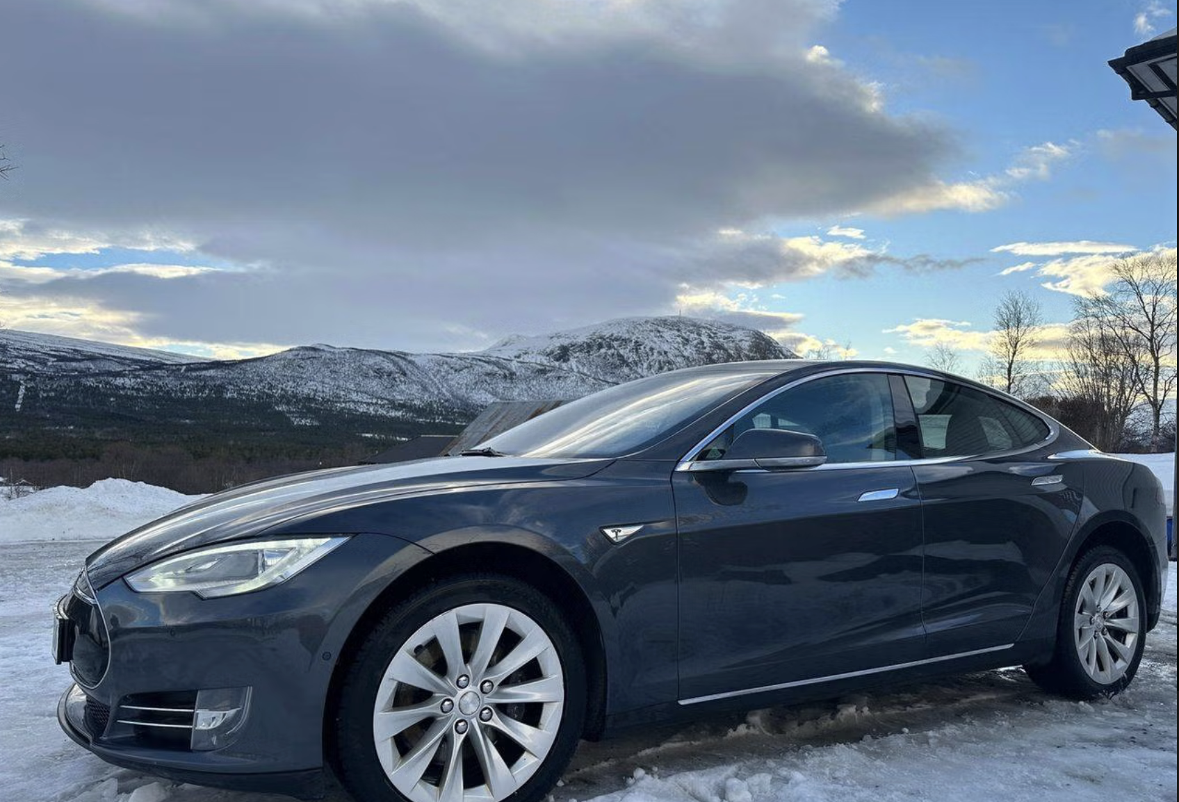 
								Model S 85D no free sc full									