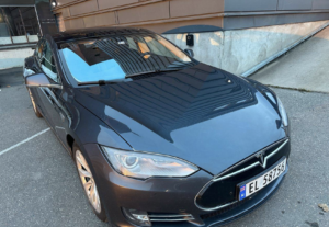 Model S 85D no free sc