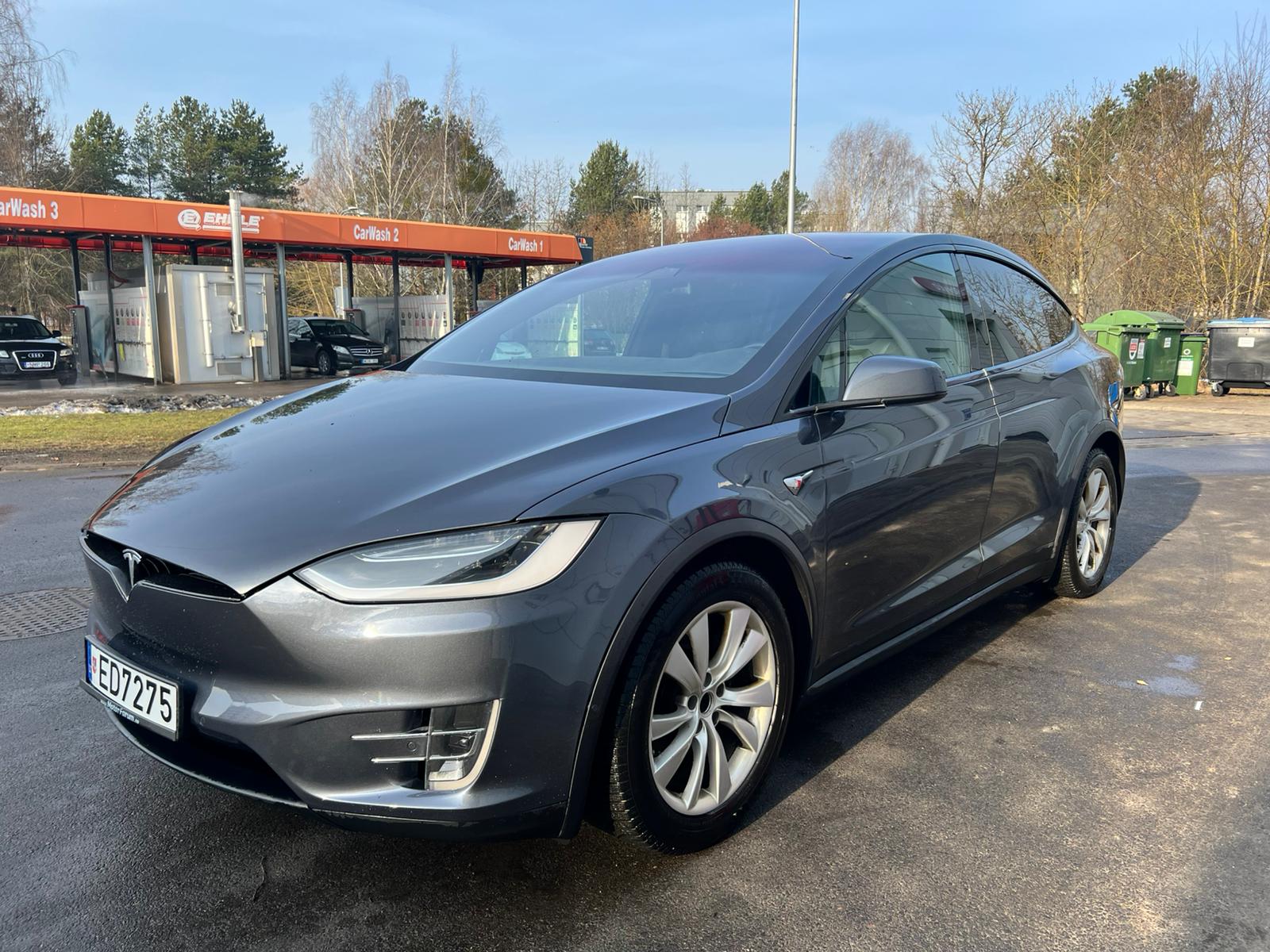 
								Model X 75D grey full									