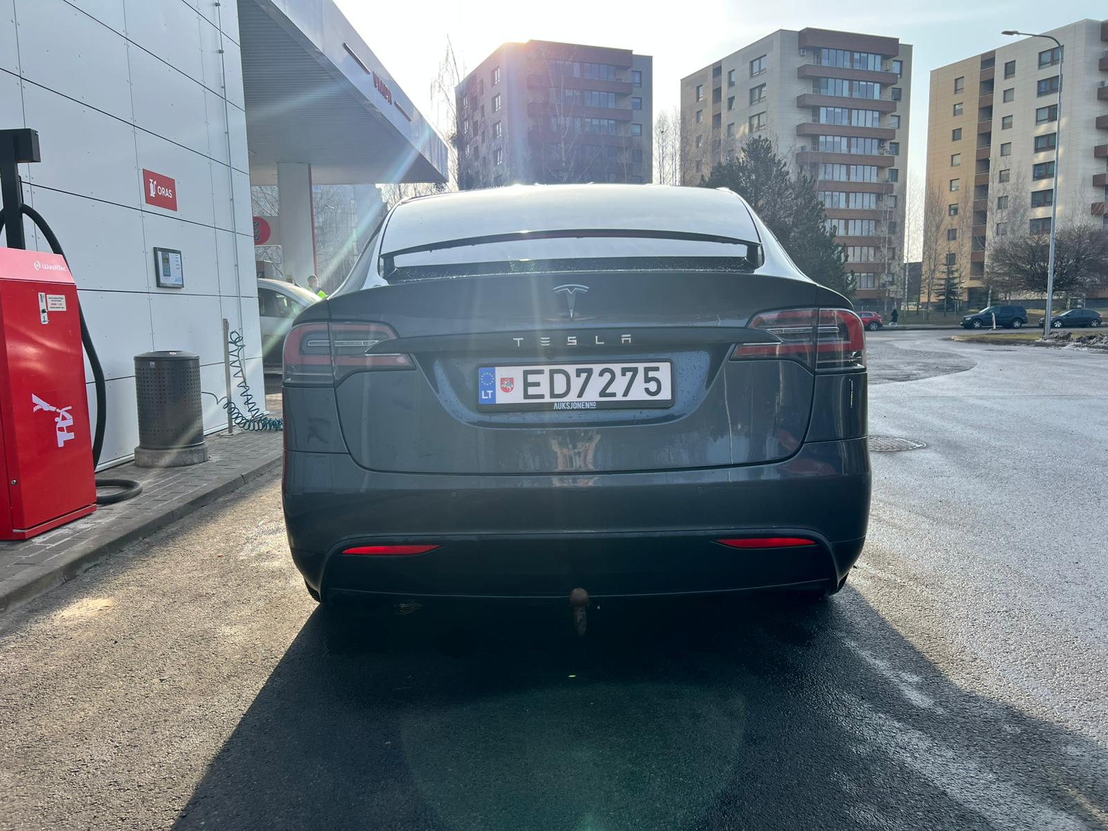 
								Model X 75D grey full									
