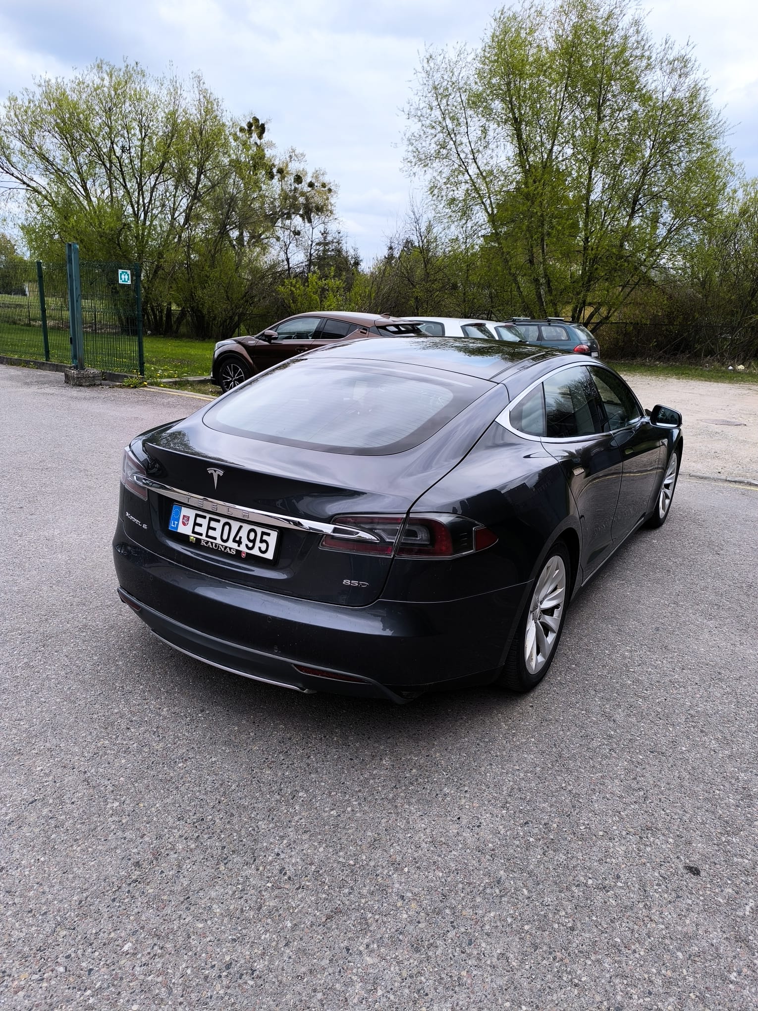 
								Model S 85D no free sc full									