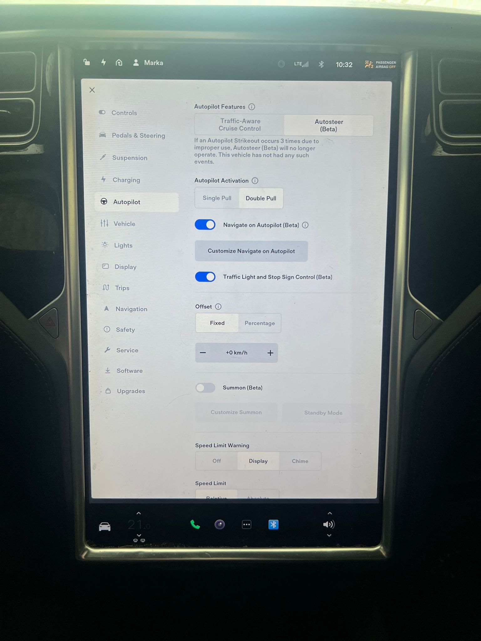 
								Model X 75D red full									