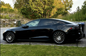 S 85 blac