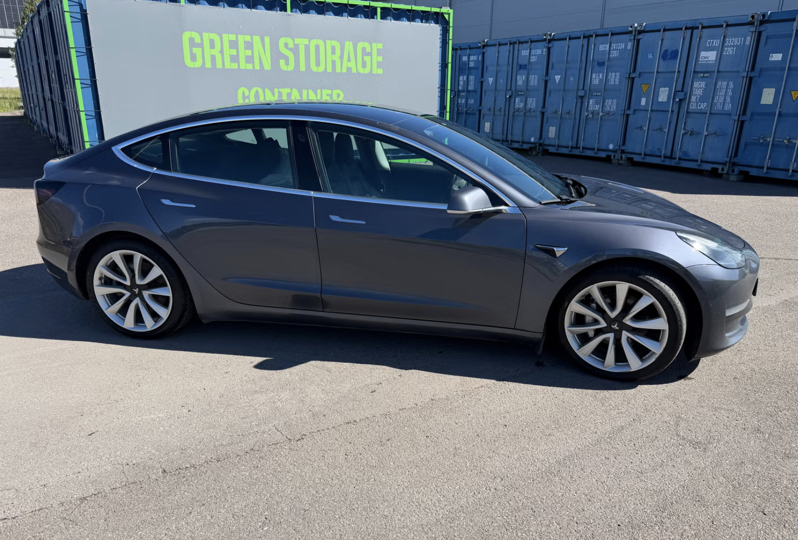
								M3 grey full									