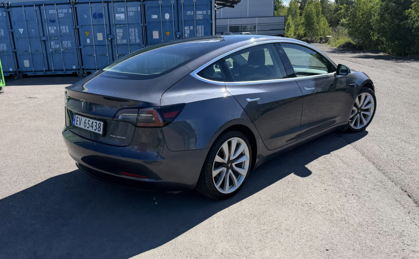 
								M3 grey full									