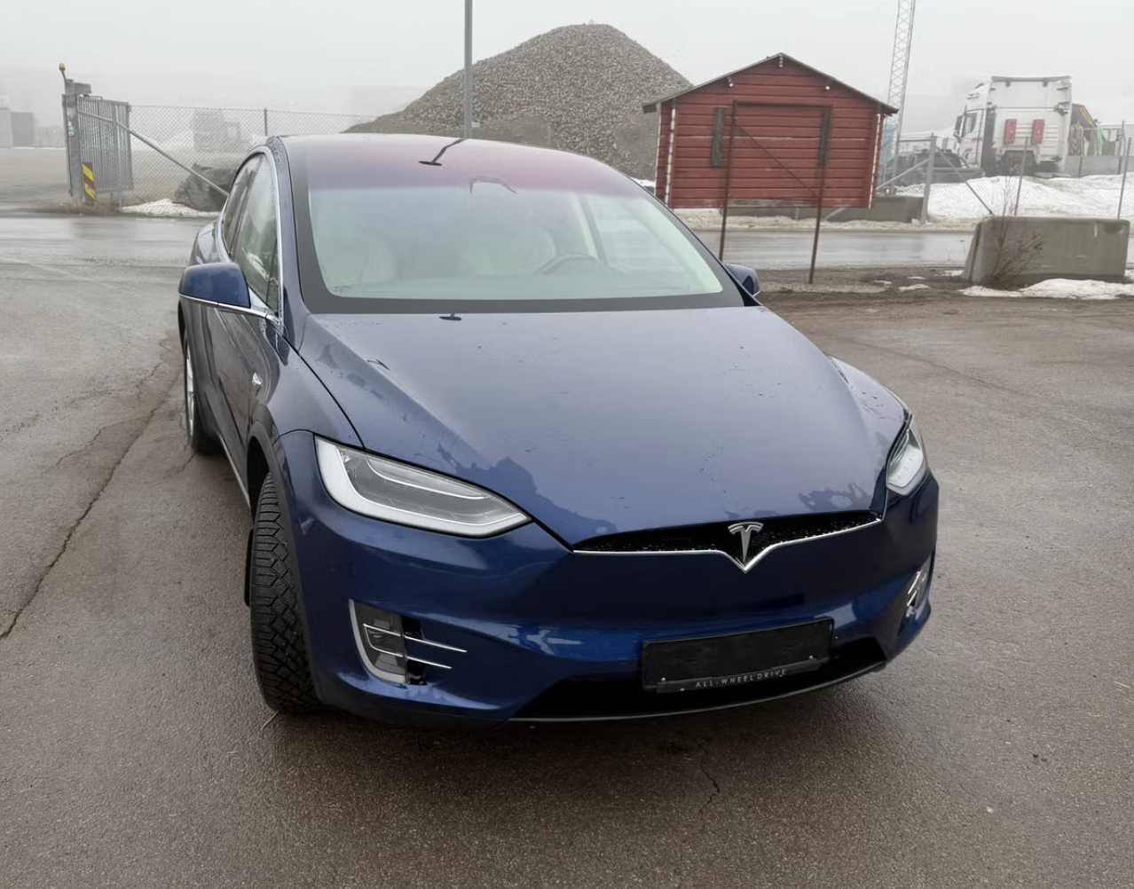 
								x90D blue full									