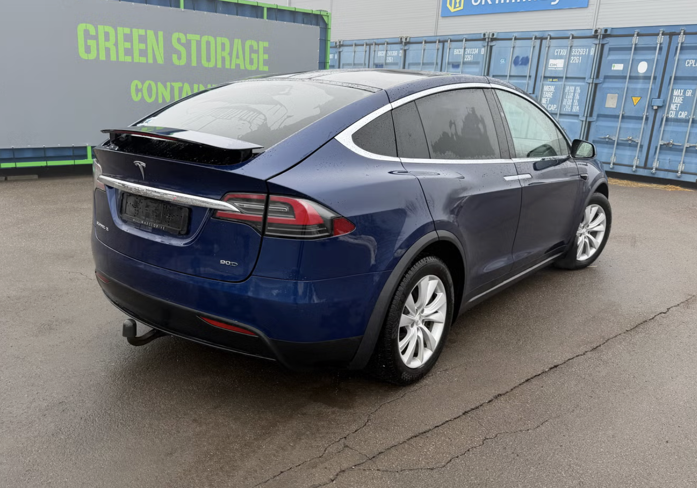 
								x90D blue full									