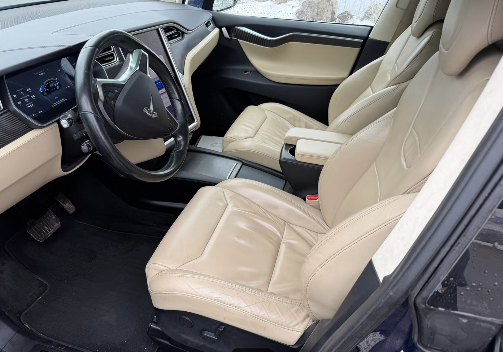 
								x90D blue full									