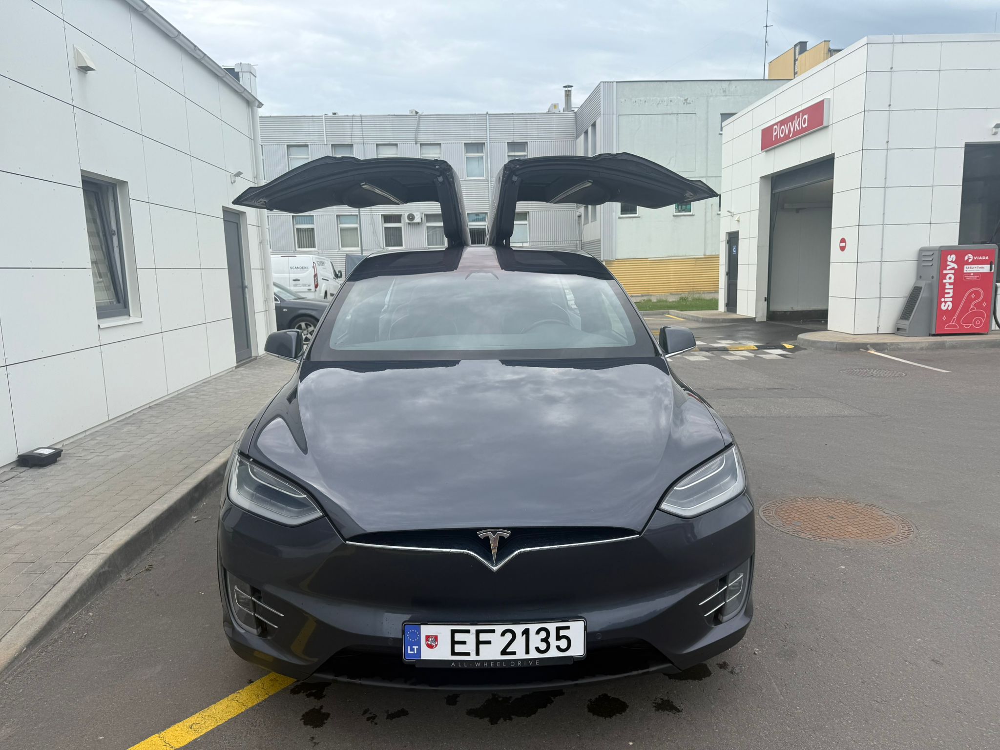 
								X75D grey full									