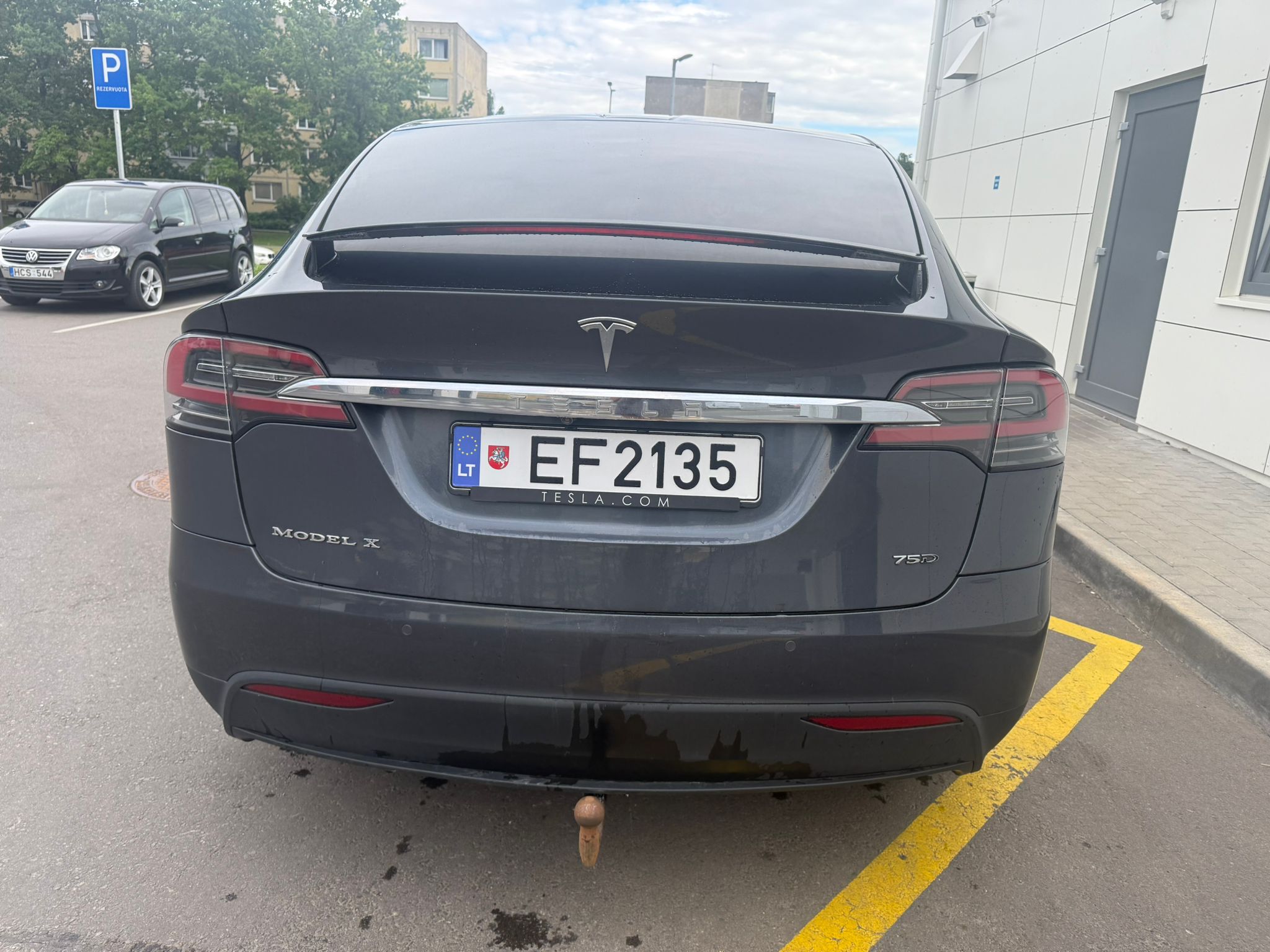 
								X75D grey full									