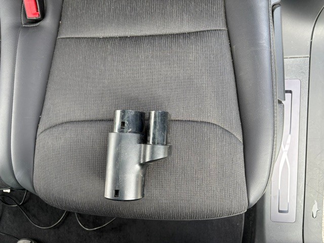 
								X75D grey full									