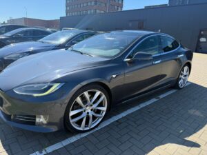 S90D grey