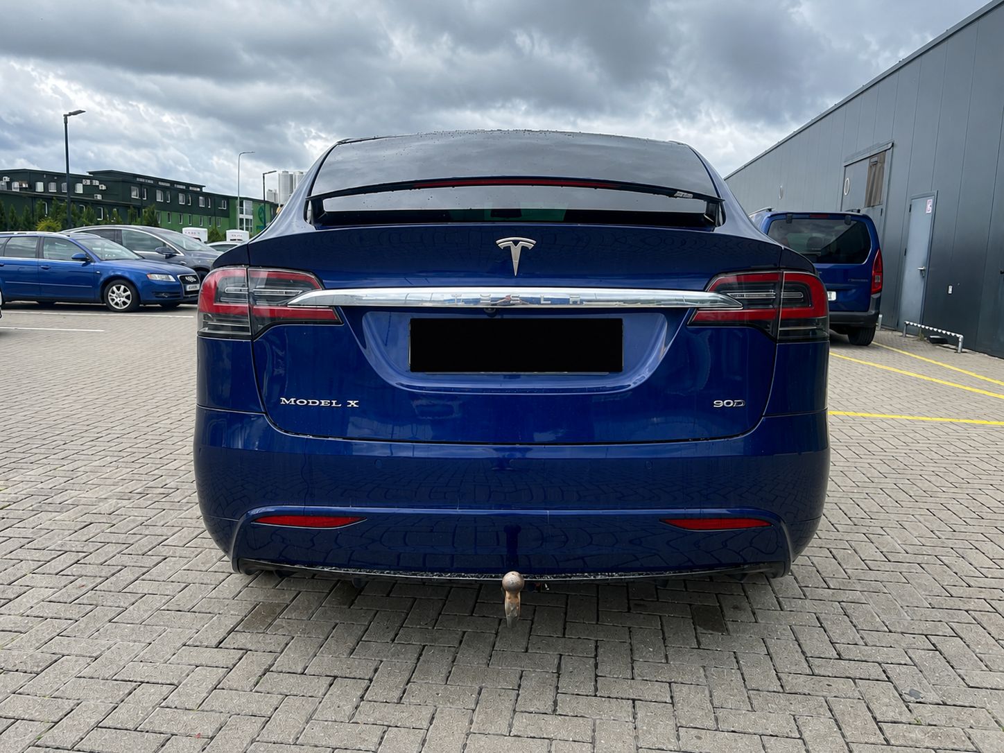 
								X90D blue full									