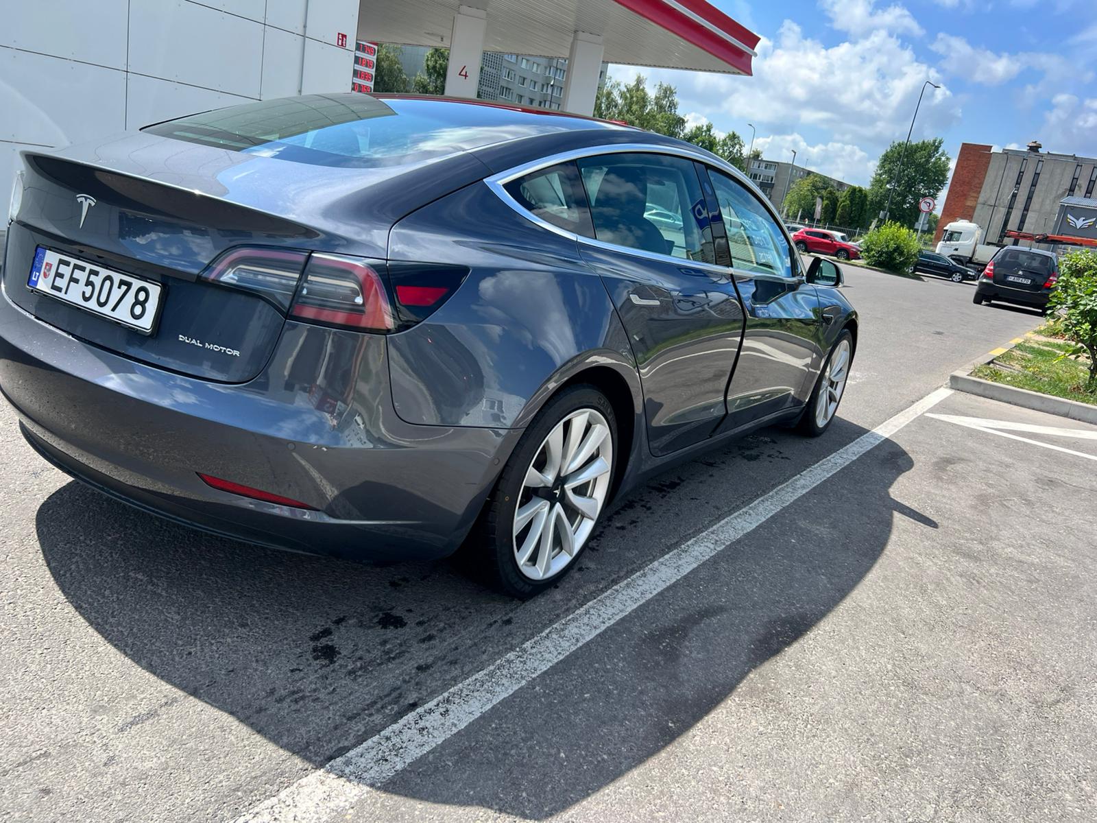 
								M3 grey full									