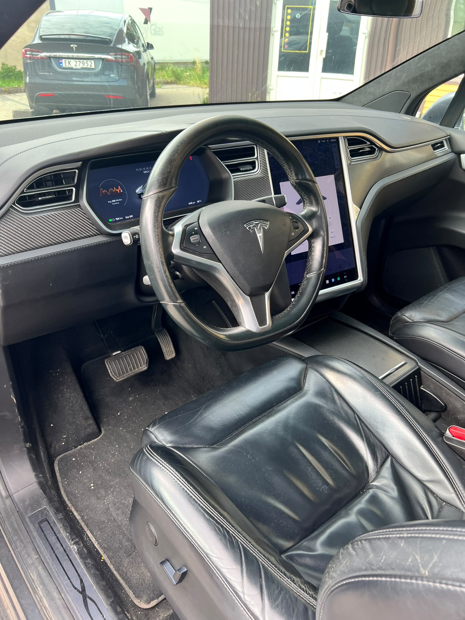 
								Model X 90D full									