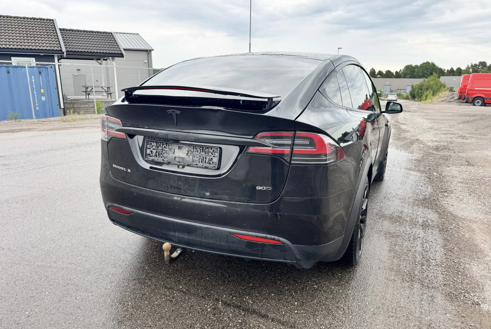 
								X90D Black full									