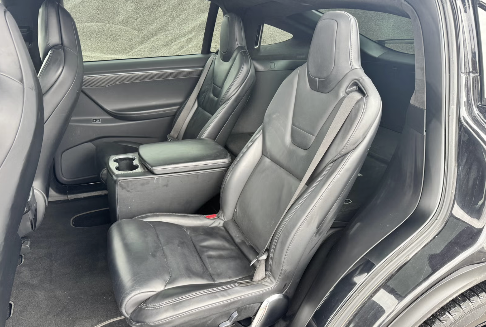 
								X90D Black full									