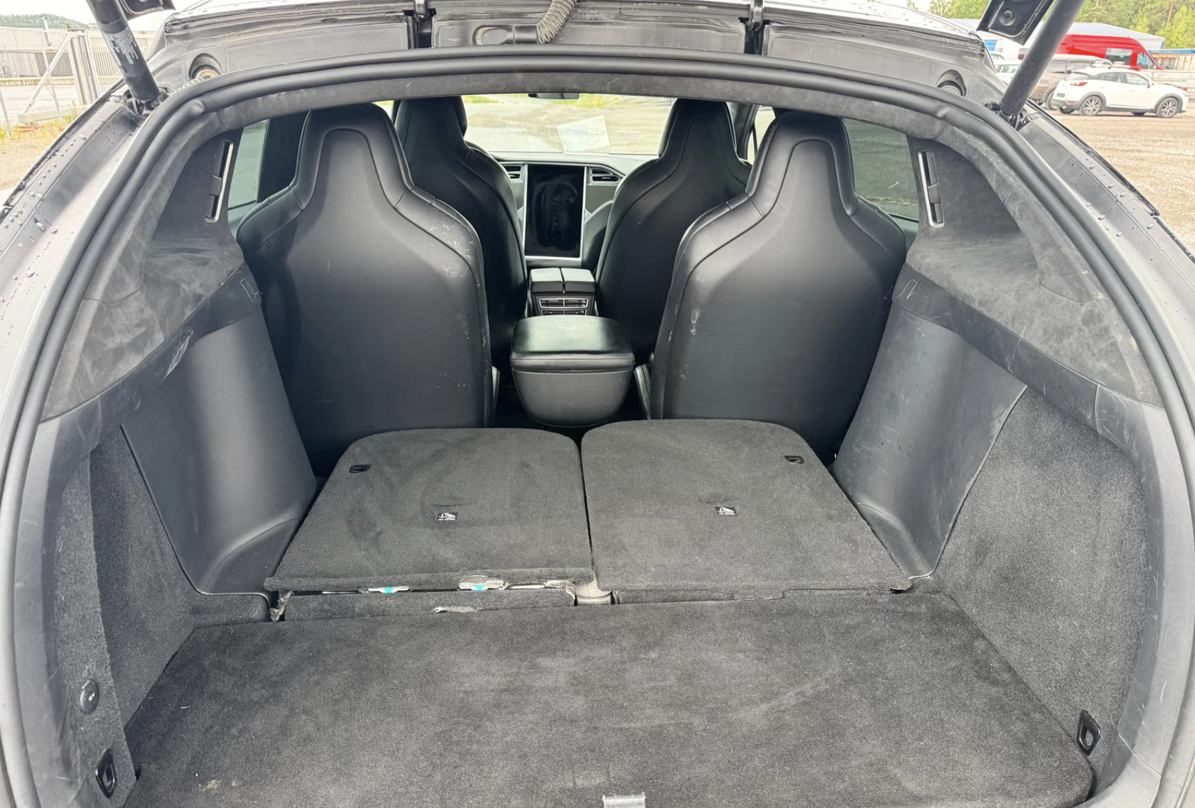 
								X90D Black full									