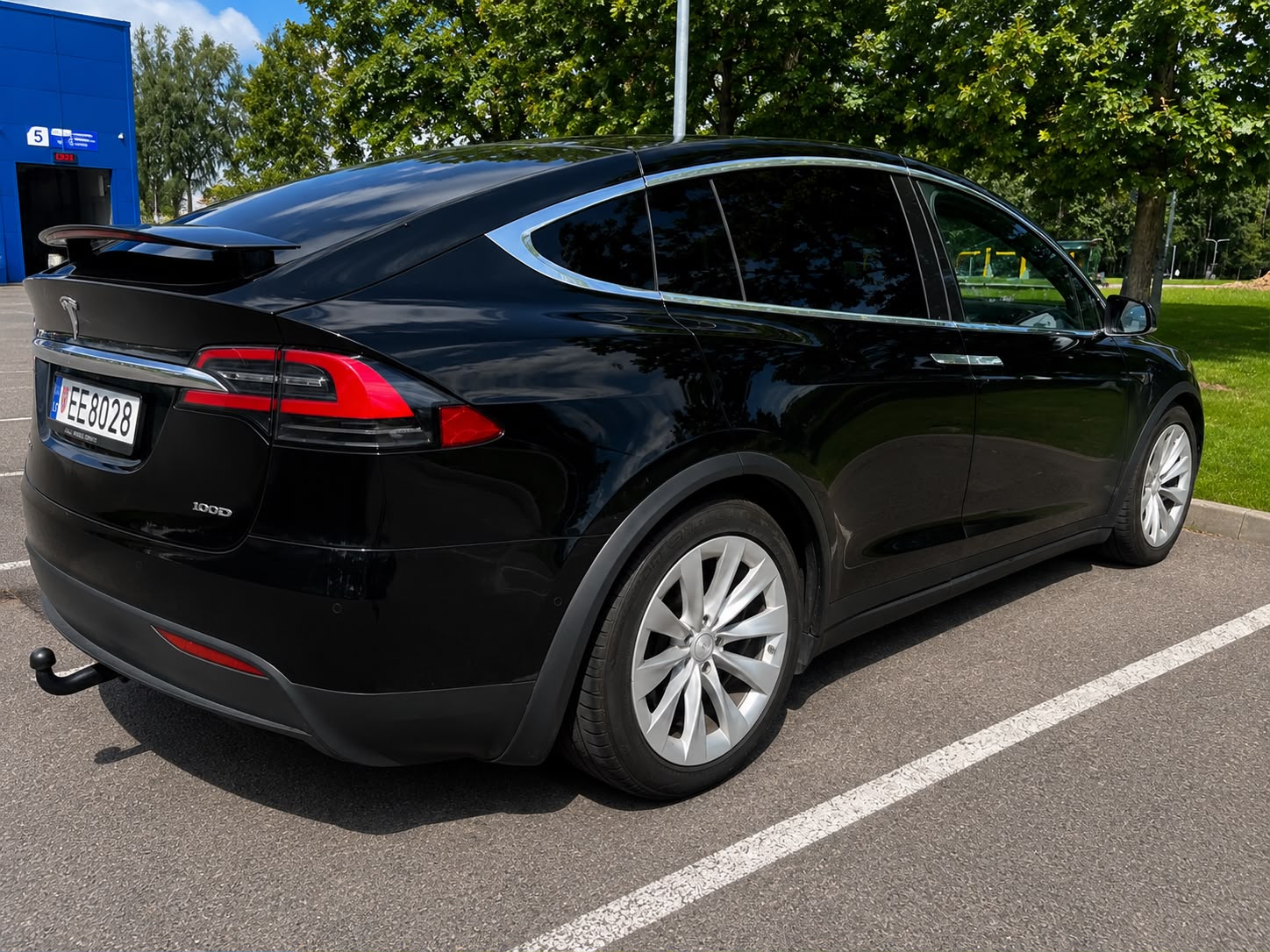 
								Model X 100D full									