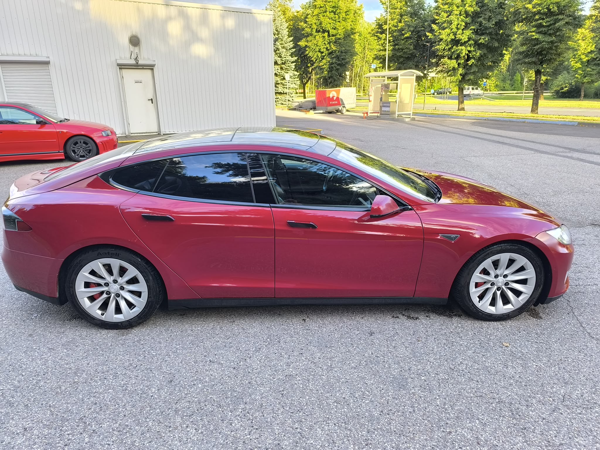
								Model S 85D full									