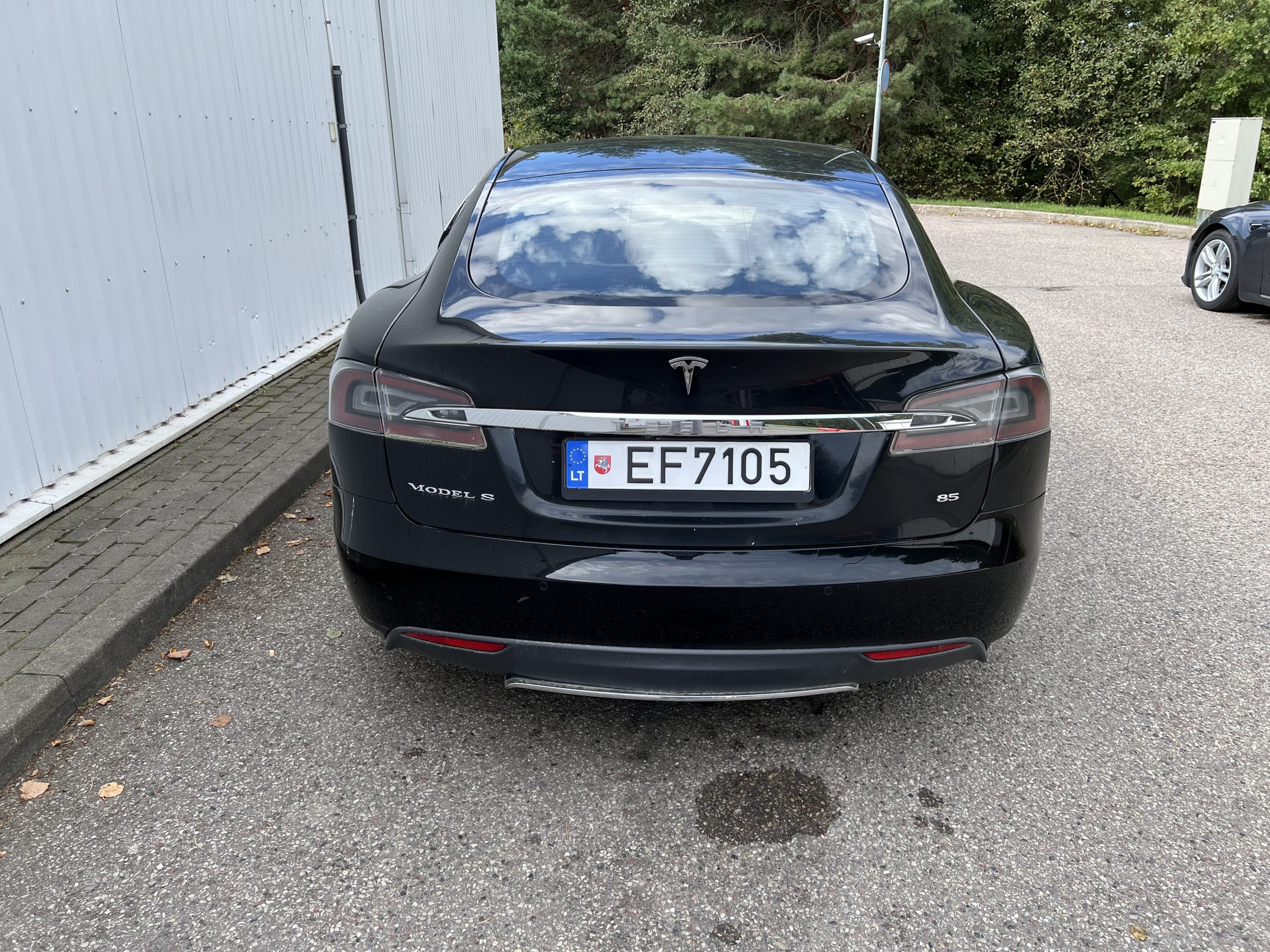 
								85 Black full									