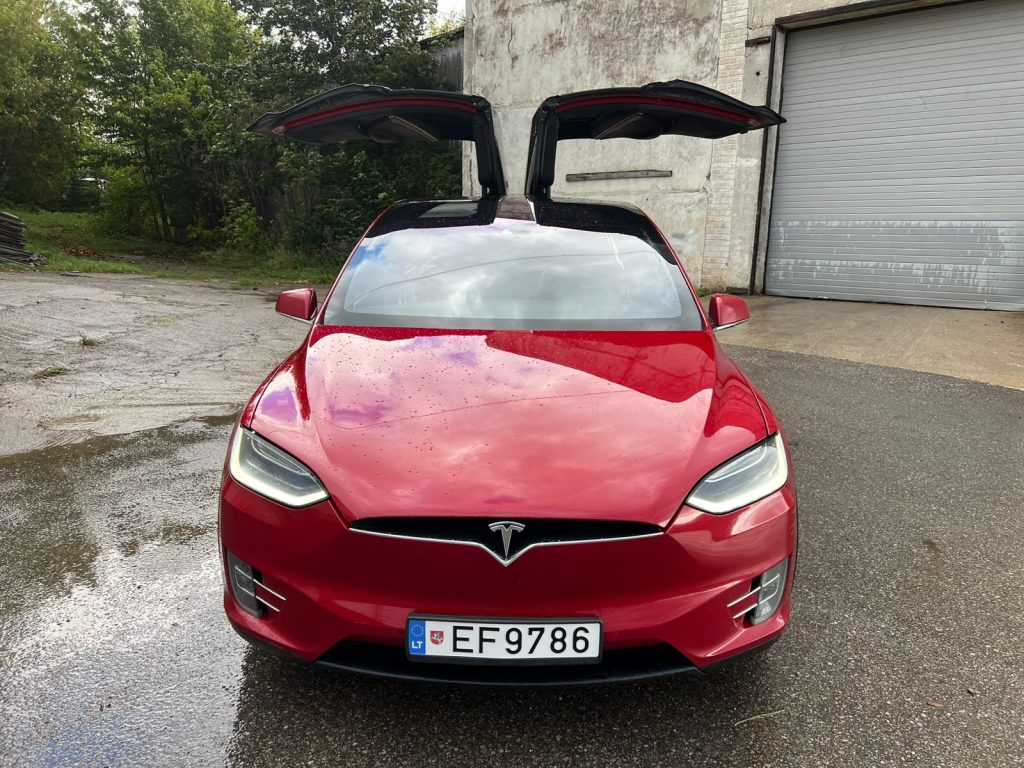 Model X 90D