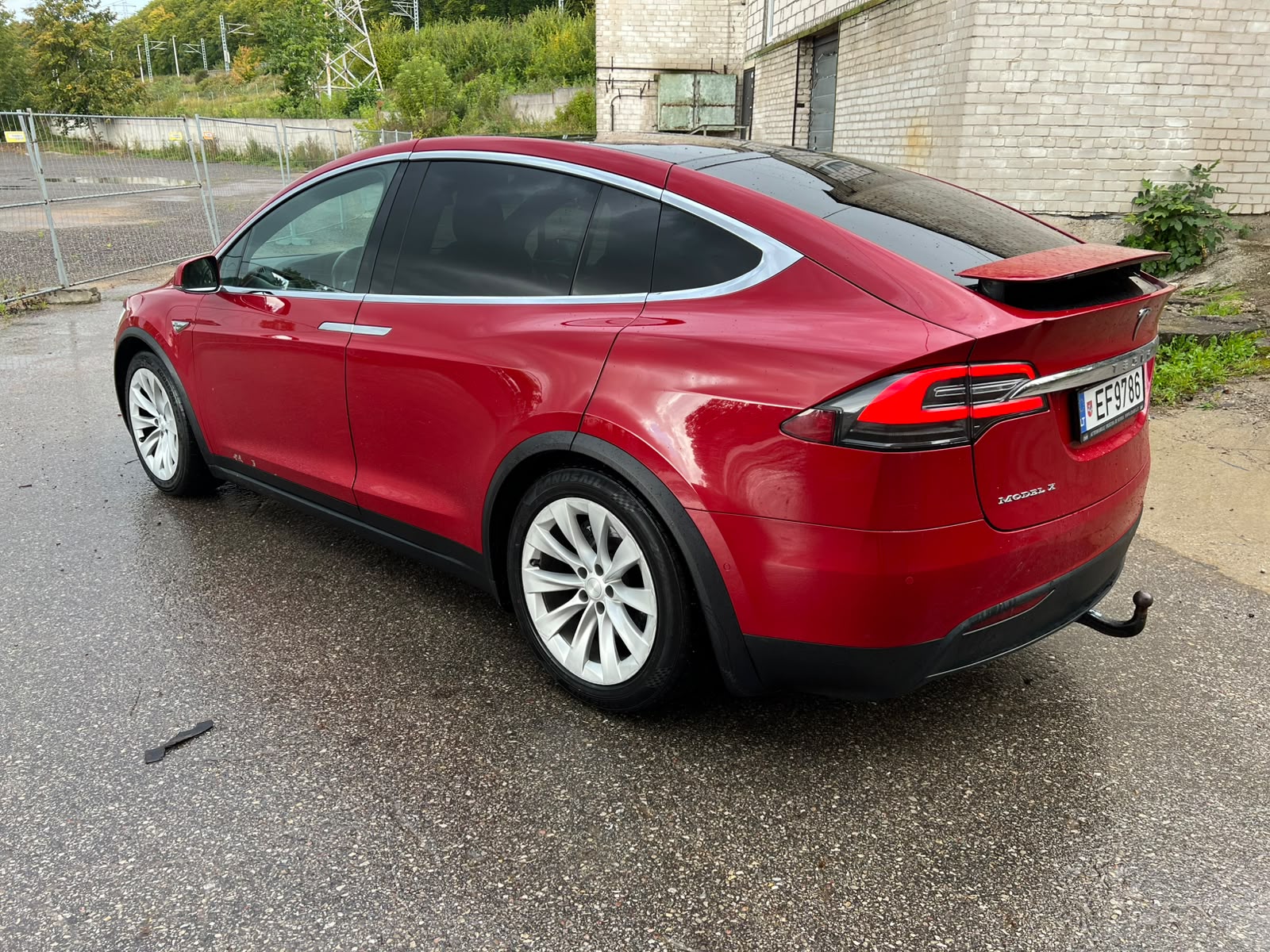 
								Model X 90D full									