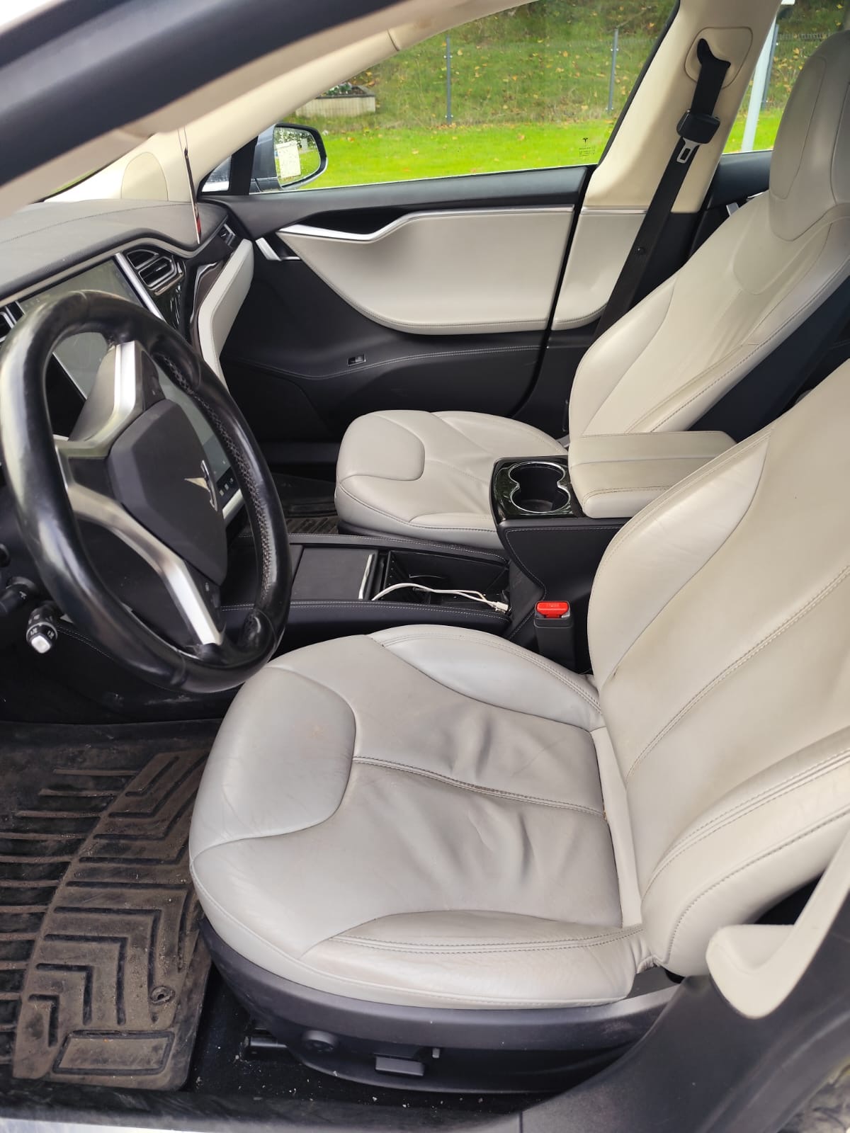 
								Model S 85D full									
