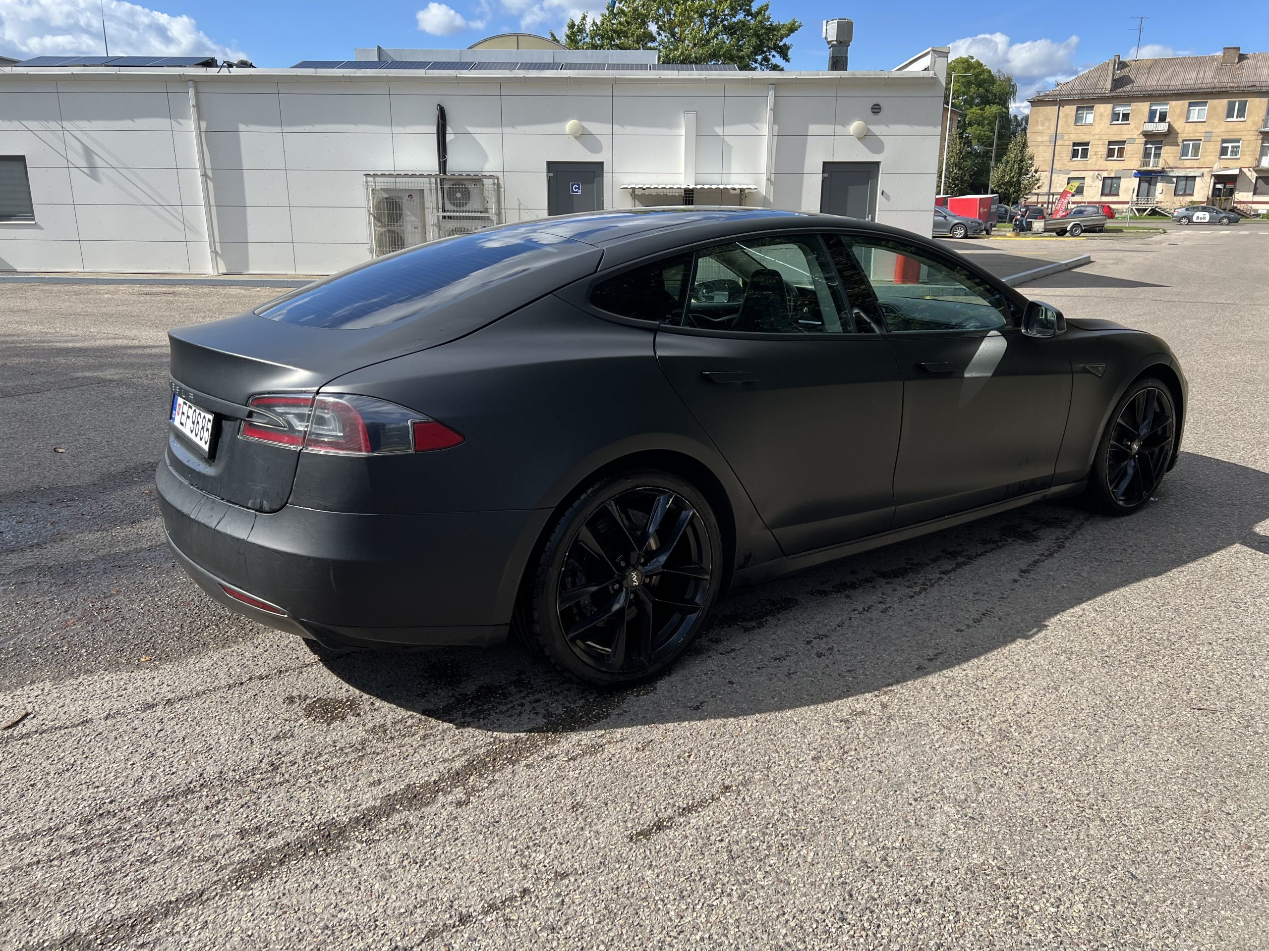 
								Model S 85 full									