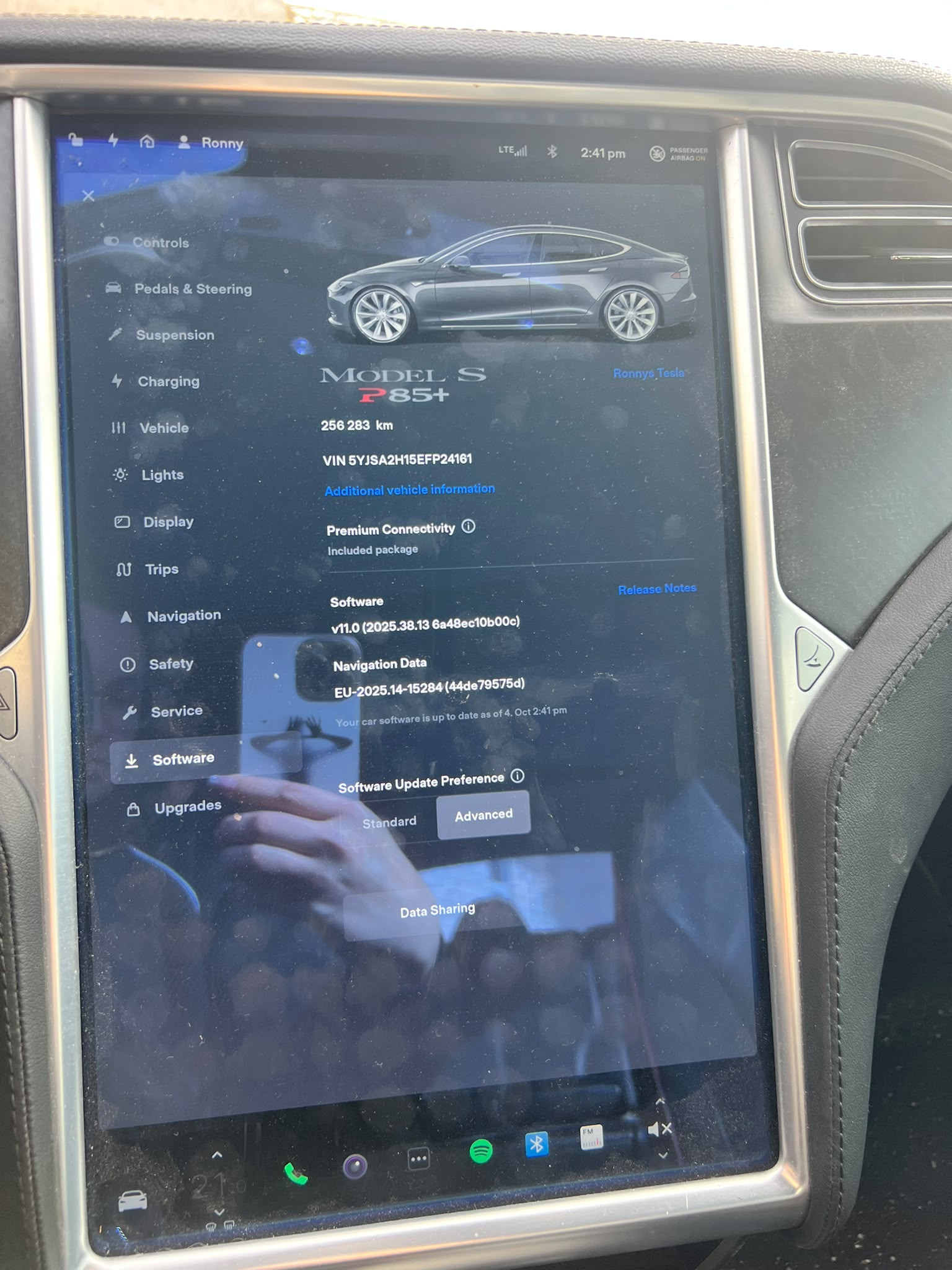 
								Model S P85+ full									
