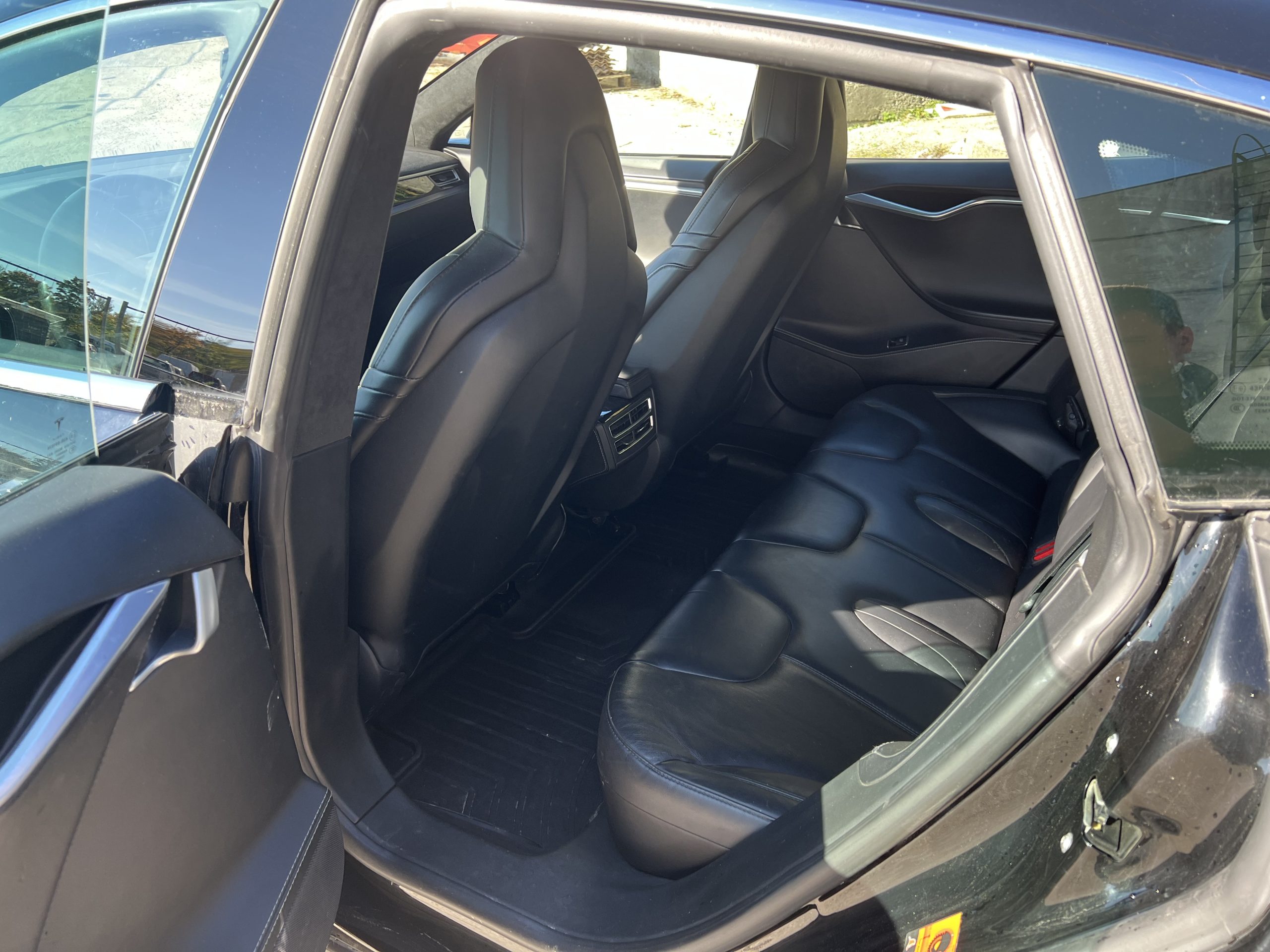 
								Model S 75D full									