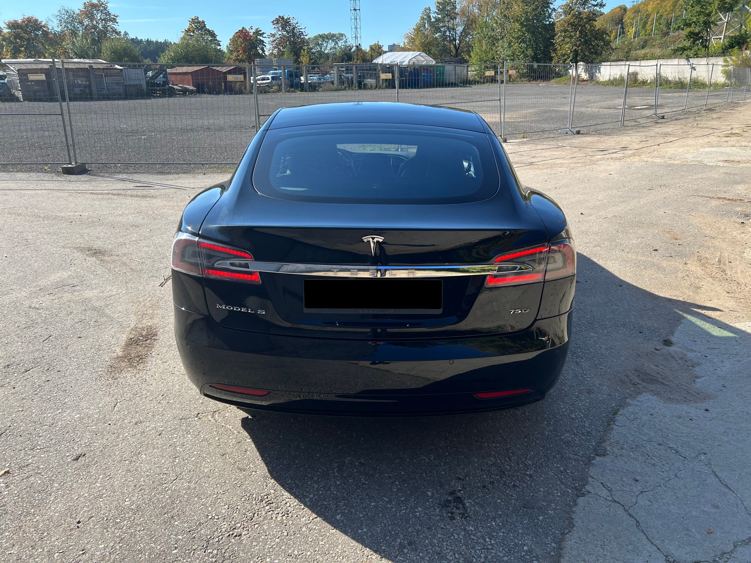 
								Model S 75D full									