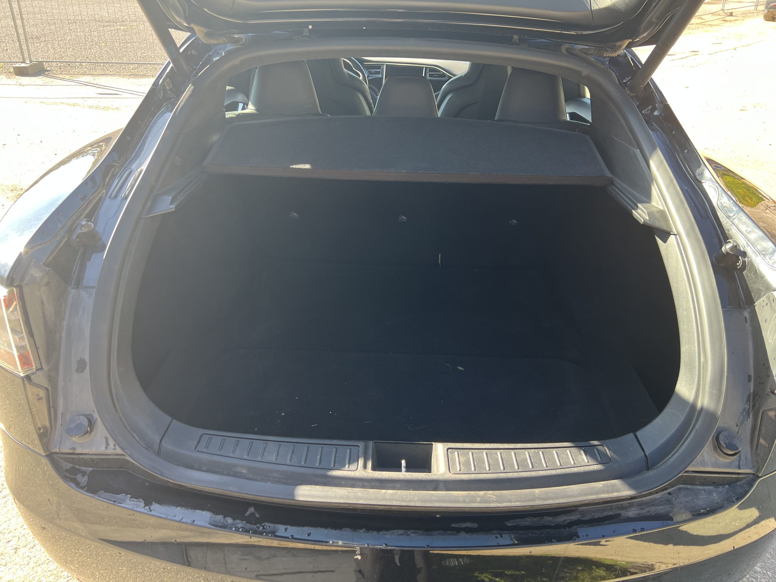 
								Model S 75D full									